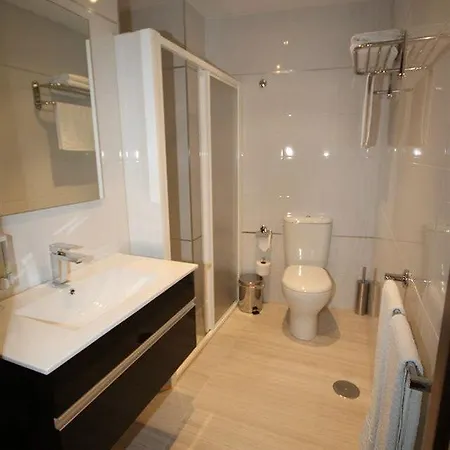 Alvear Apartment *